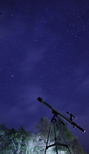 望遠鏡で星空観察